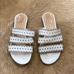Kate Spade Scallop edge Sandals size 6W scalloped